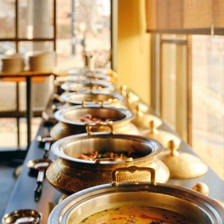 Fabexpress Taj Residency Near Yashobhoomi Convention Centre Hotel Делхи Екстериор снимка