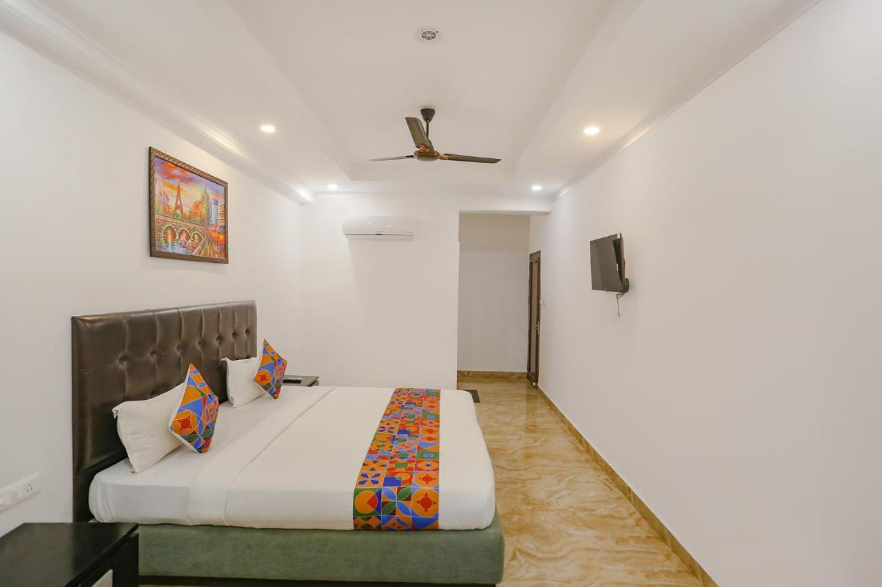 Fabexpress Taj Residency Near Yashobhoomi Convention Centre Hotel Делхи Екстериор снимка