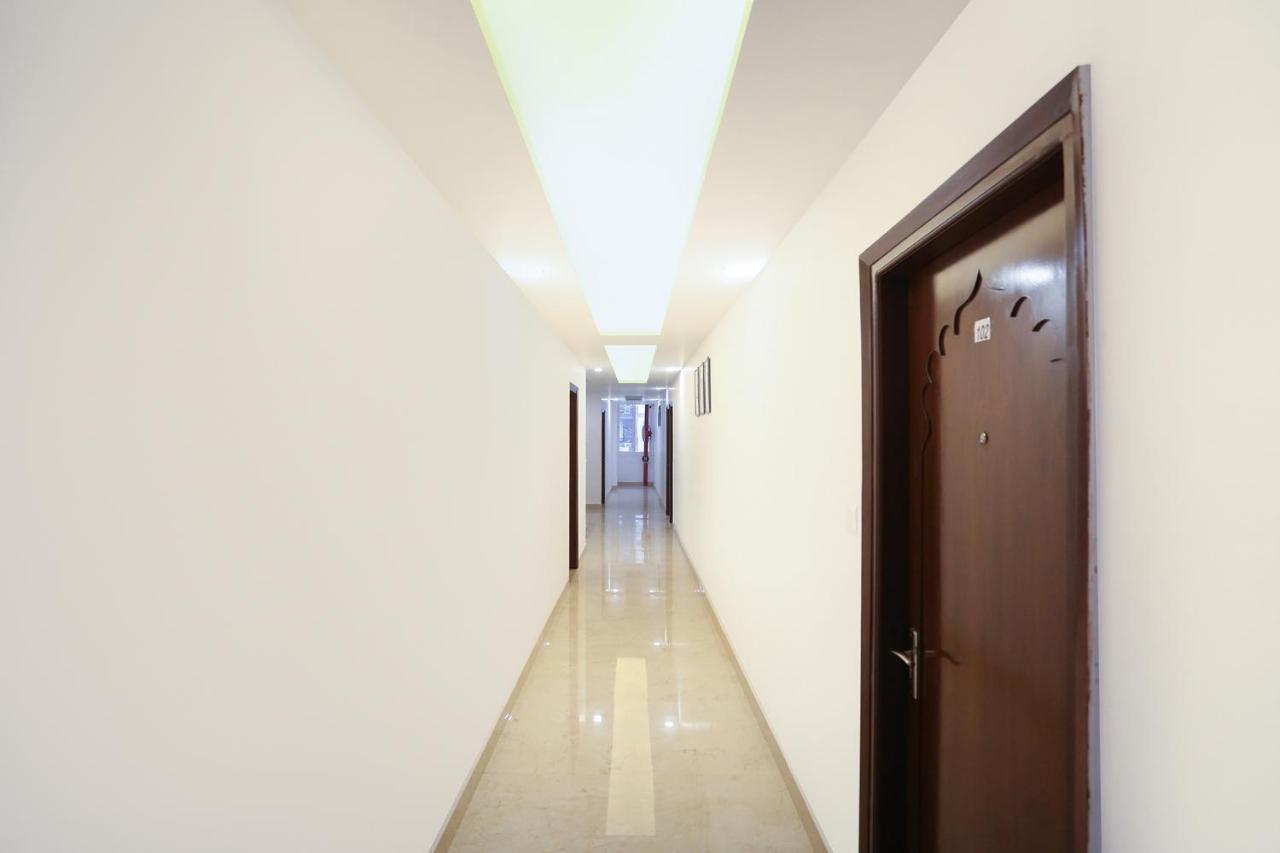 Fabexpress Taj Residency Near Yashobhoomi Convention Centre Hotel Делхи Екстериор снимка