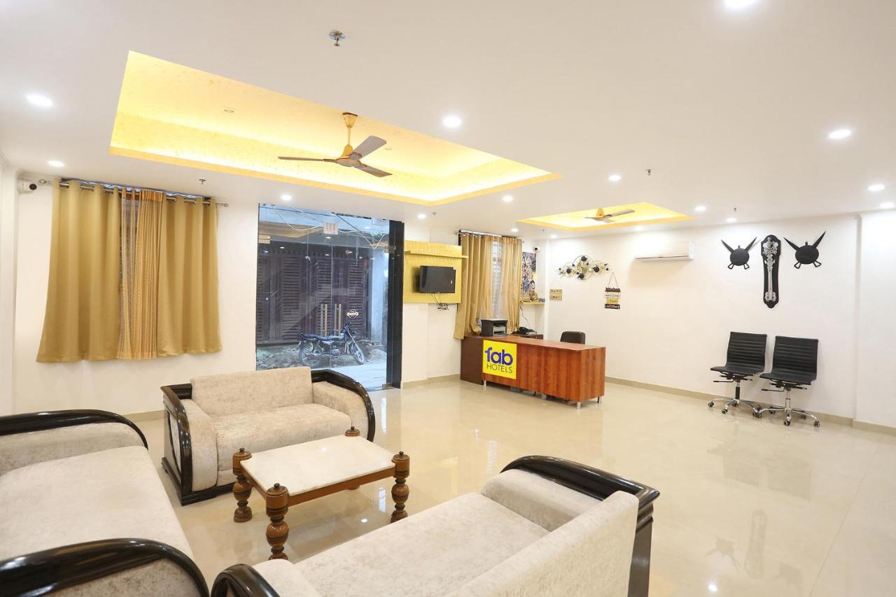 Fabexpress Taj Residency Near Yashobhoomi Convention Centre Hotel Делхи Екстериор снимка