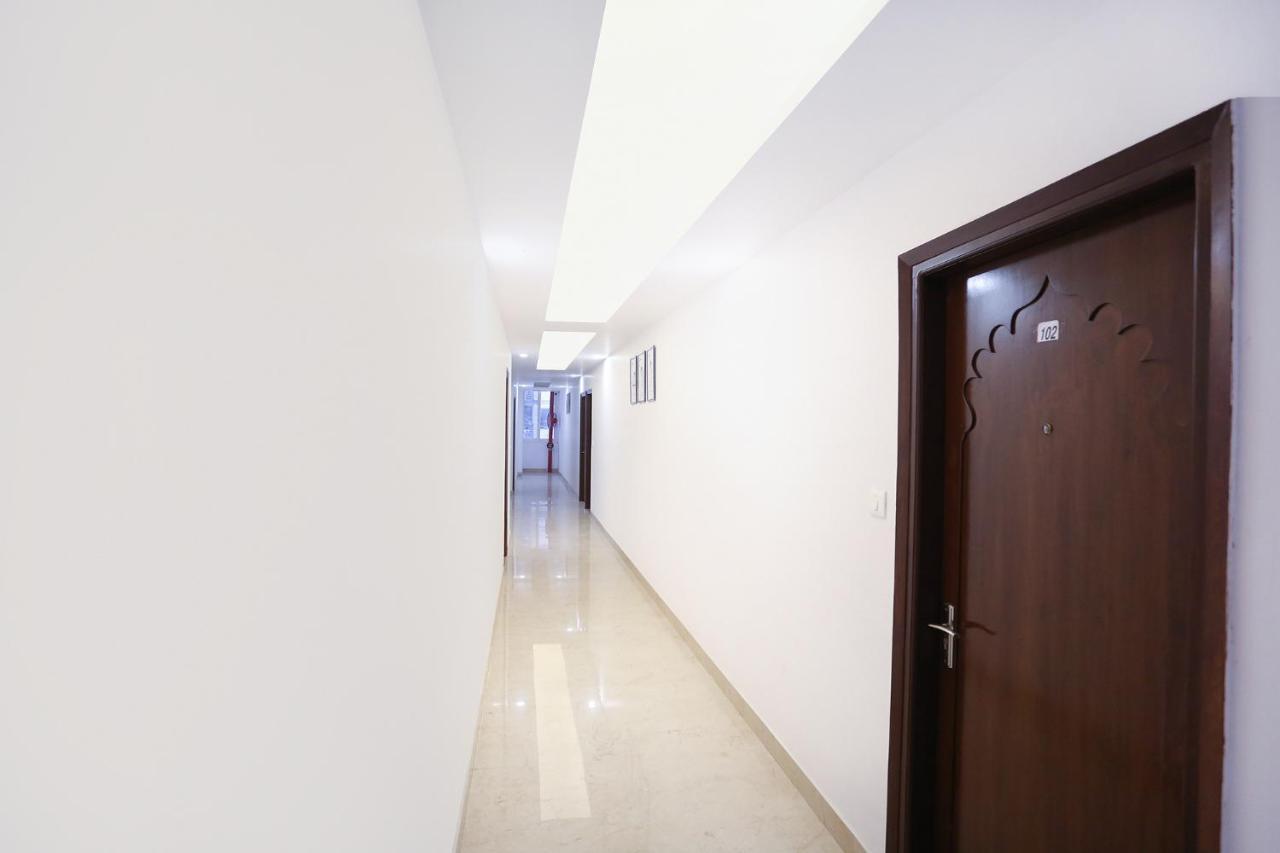 Fabexpress Taj Residency Near Yashobhoomi Convention Centre Hotel Делхи Екстериор снимка